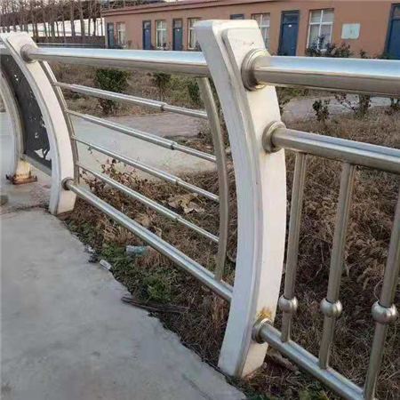 陵水县Q355D防撞道路护栏交货快24小时下单发货