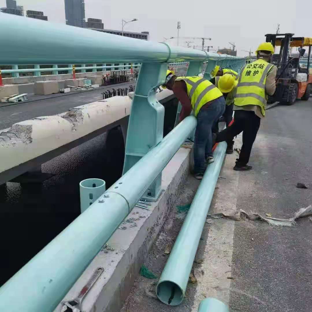交通道路护栏多少钱一吨一站式采购商家