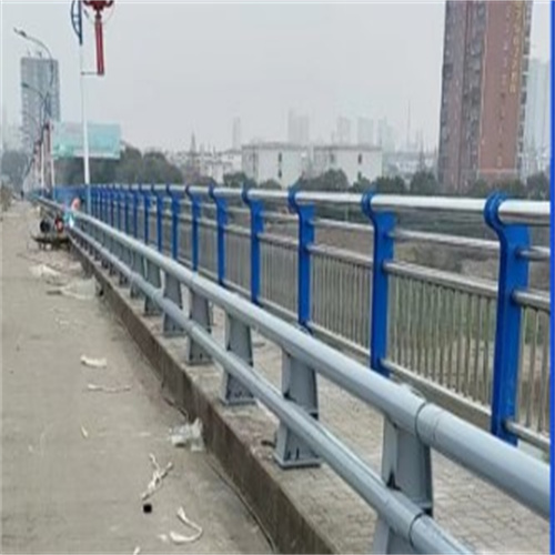 护栏厂家生产厂家价格公道选择我们没错
