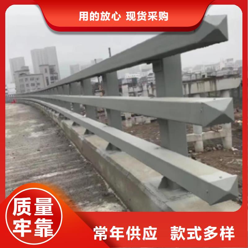 防撞护栏图片质优价廉用品质赢得客户信赖