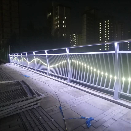 不锈钢桥梁护栏栏杆型号齐全大量现货