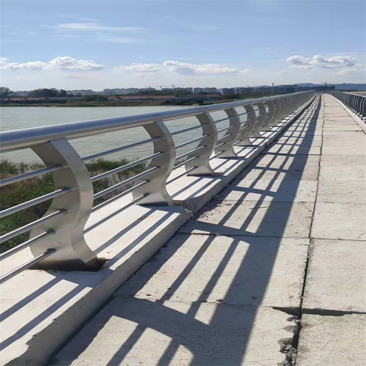 河道防撞护栏省心省力库存充足