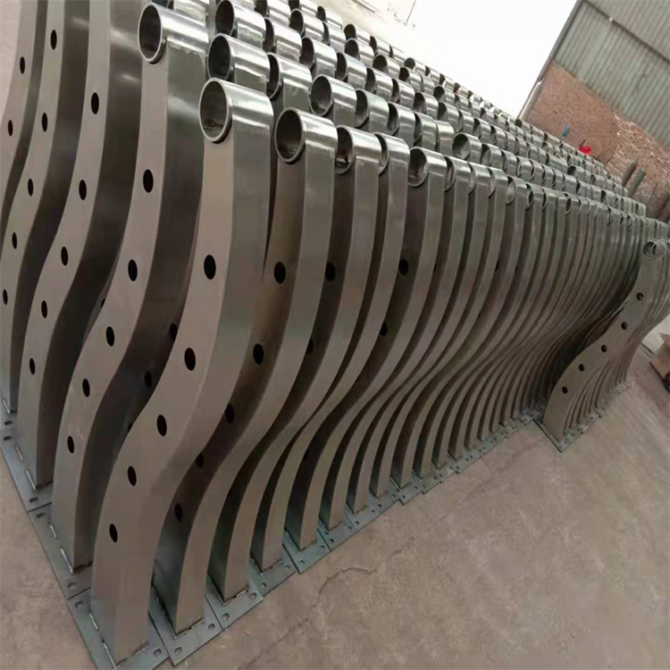 防撞公路护栏哪里生产定制零售批发