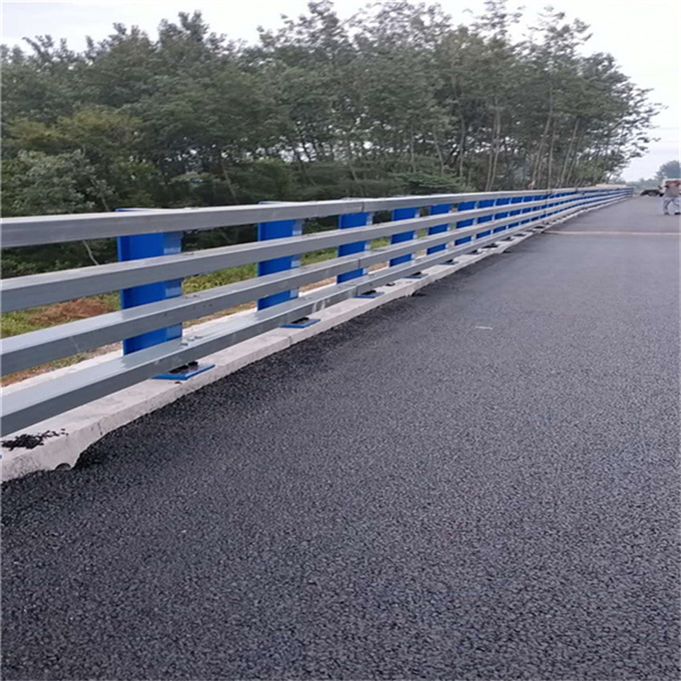 桥梁道路护栏多少钱一米库存丰富