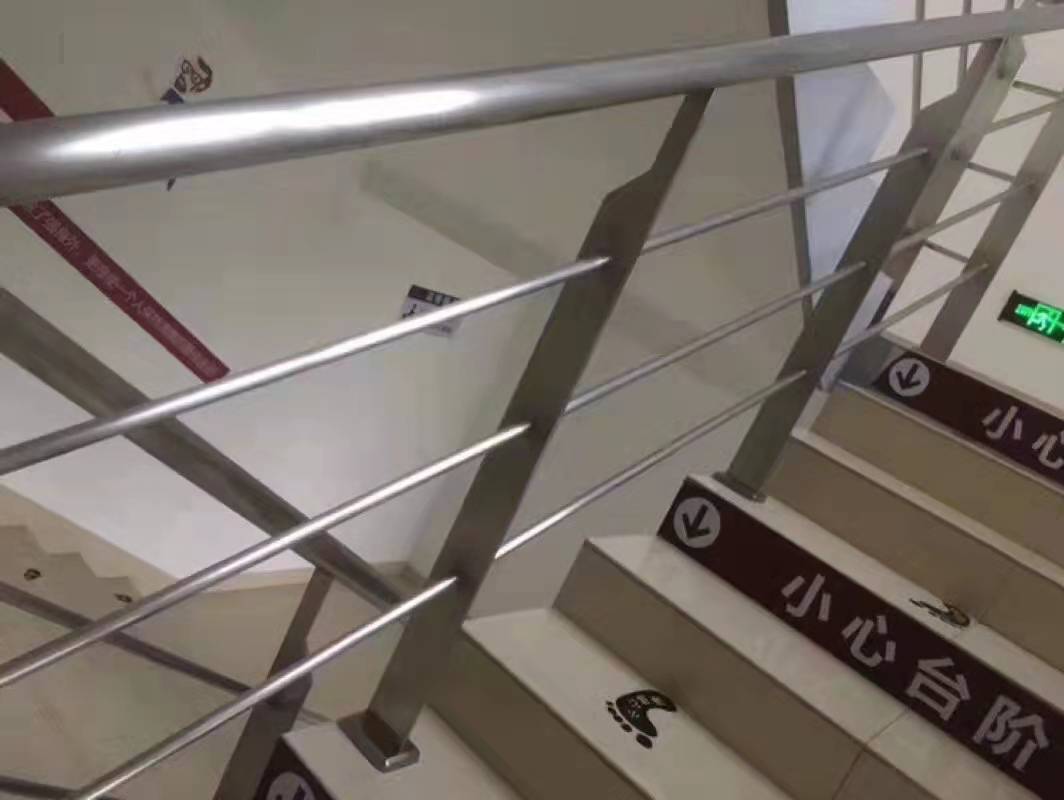 河道防撞护栏厂家报价质量看得见