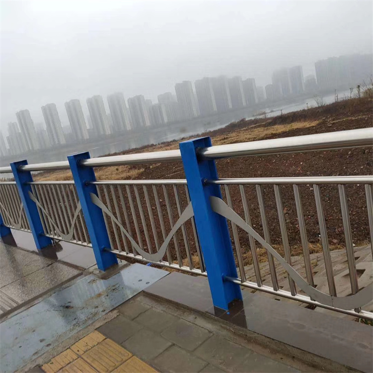 ​道路交通道路护栏高度规范匠心制造