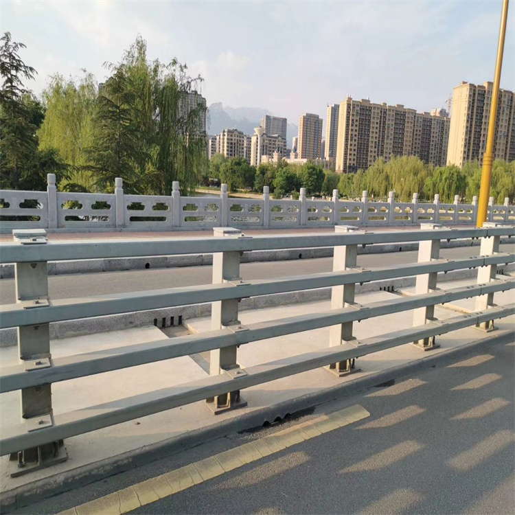 襄樊灯光河道护栏加工价格厂家直销