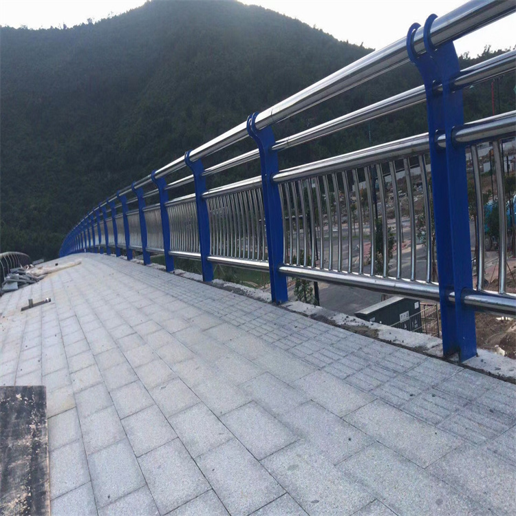 河道桥梁不锈钢护栏施工安装本地服务商