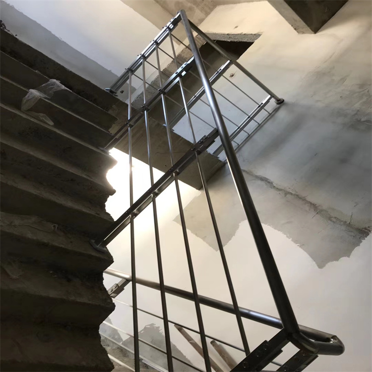 灯光河道护栏生产电话快速物流发货