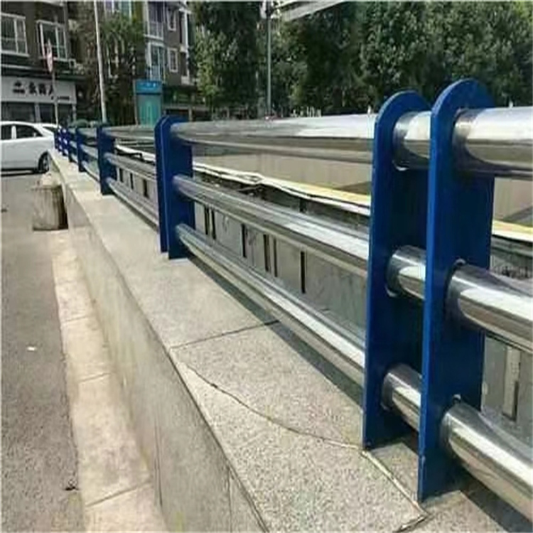 桥梁河道护栏加工价格型号齐全