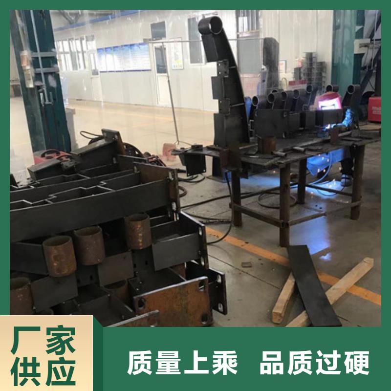 库存充足的不锈钢复合管生产厂家质检合格出厂