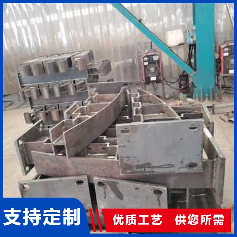 诚信的不锈钢碳素钢复合管桥梁护栏生产厂家拒绝差价
