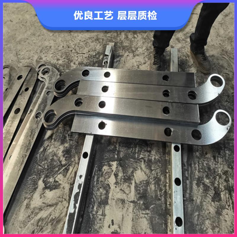 不锈钢复合管栏杆出厂价当地厂家