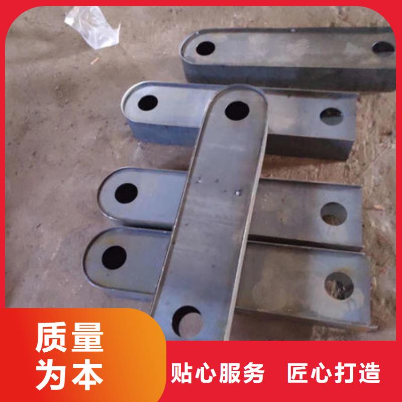 不锈钢复合管防撞护栏厂家低价出货当地公司