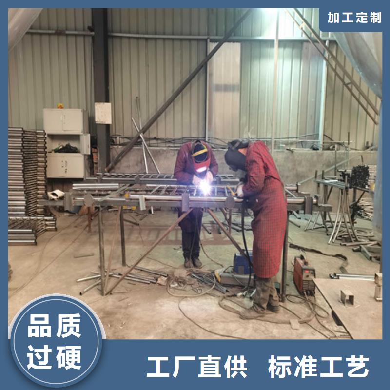 生产人行横道隔离栏_品牌厂家多年经验值得信赖