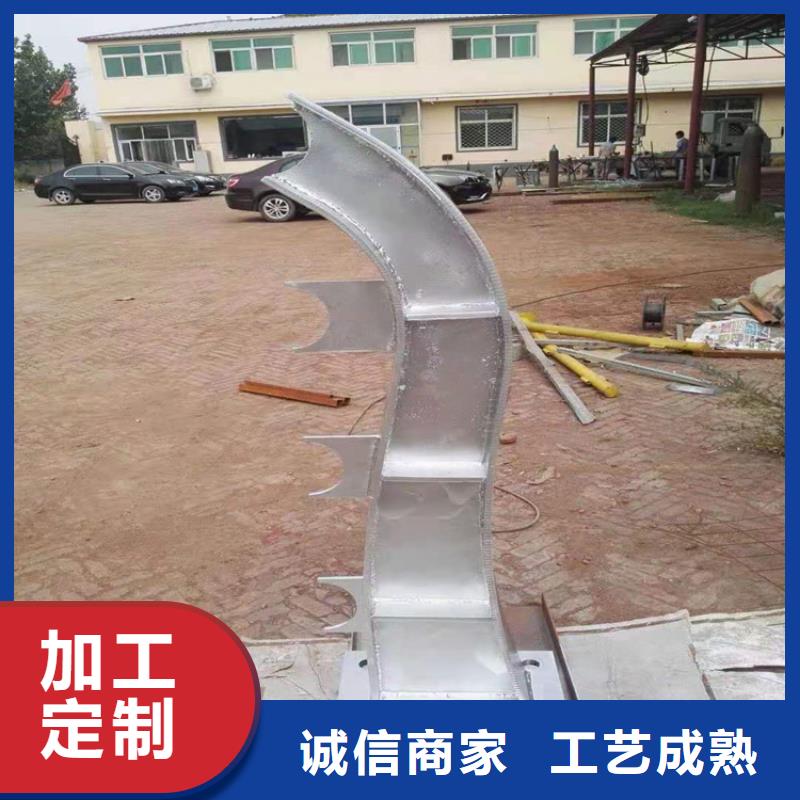 不锈钢复合管灯光栏杆生产基地应用范围广泛