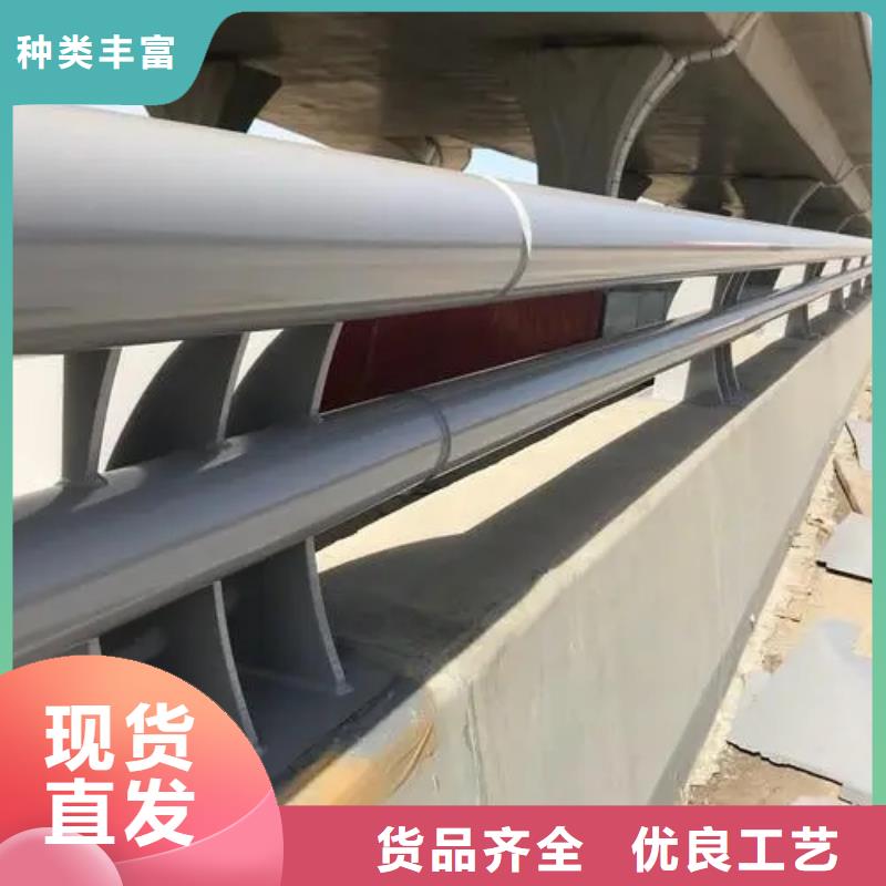 桥梁复合管护栏施工团队根据要求定制