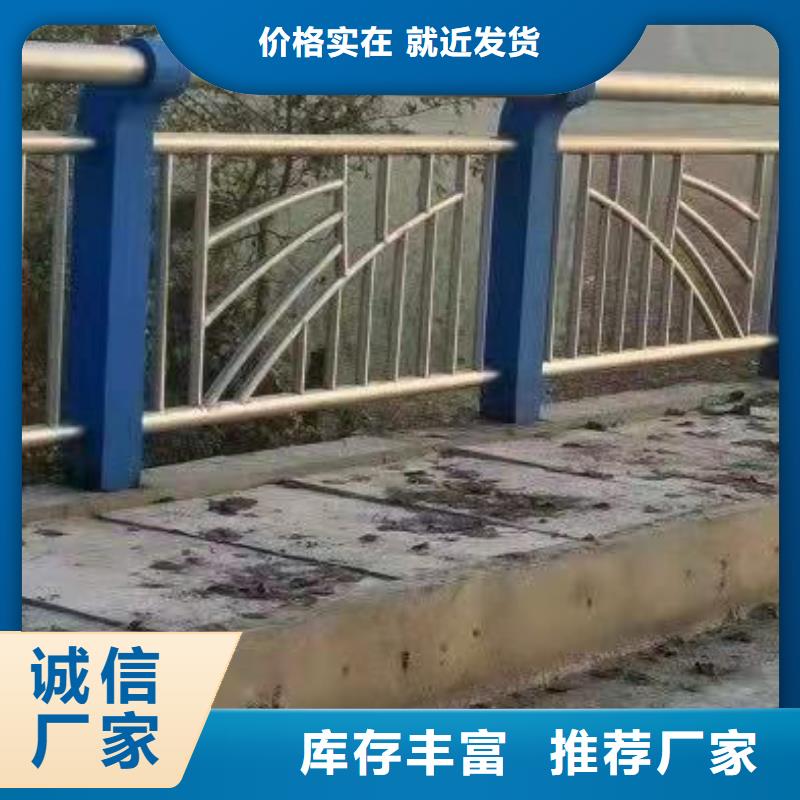 钢背木护栏可按需定做本地货源