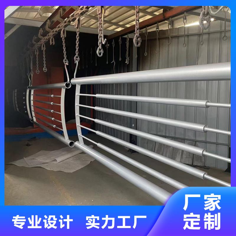 卖公路防撞护栏的批发商专注细节使用放心