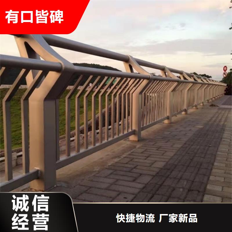 防撞钢板立柱品种多样材质实在