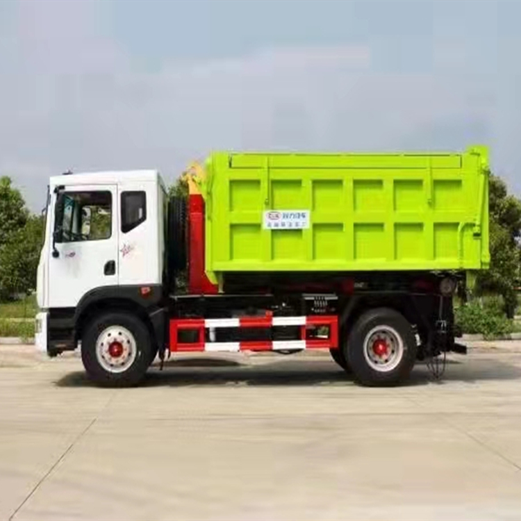 养殖户沼液运输车18方防治粪污运输车品质保证当地货源