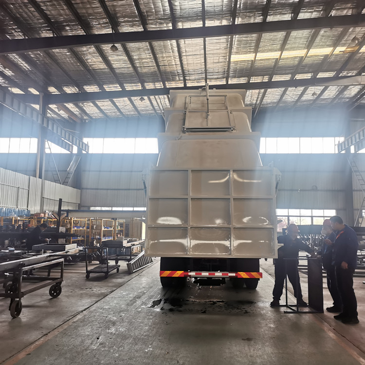 生态养殖场15吨粪污运输车15方防治粪污运输车直供厂家一站式采购方便省心