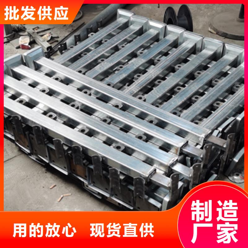 发货及时的高速不锈钢复合管护栏立柱厂家本地生产厂家