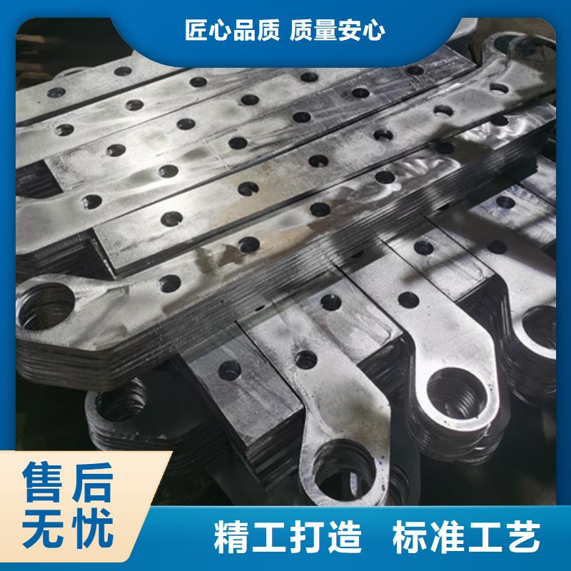 高速不锈钢复合管护栏制造商今年新款
