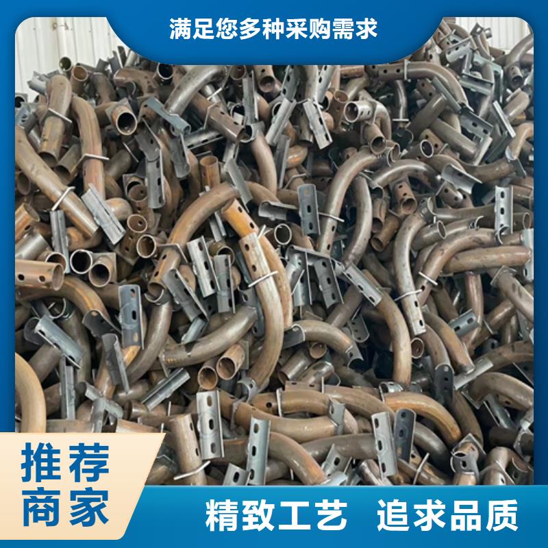 波形护栏选材用心库存量大