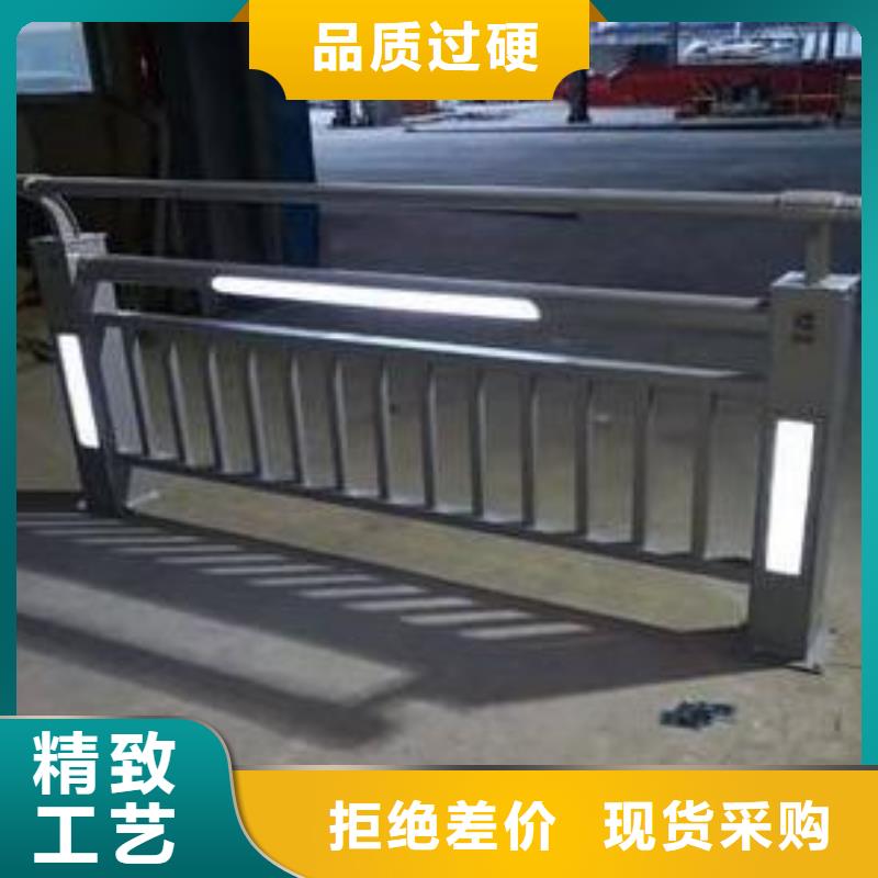 桥梁护栏_防撞护栏立柱源头直供定制速度快工期短