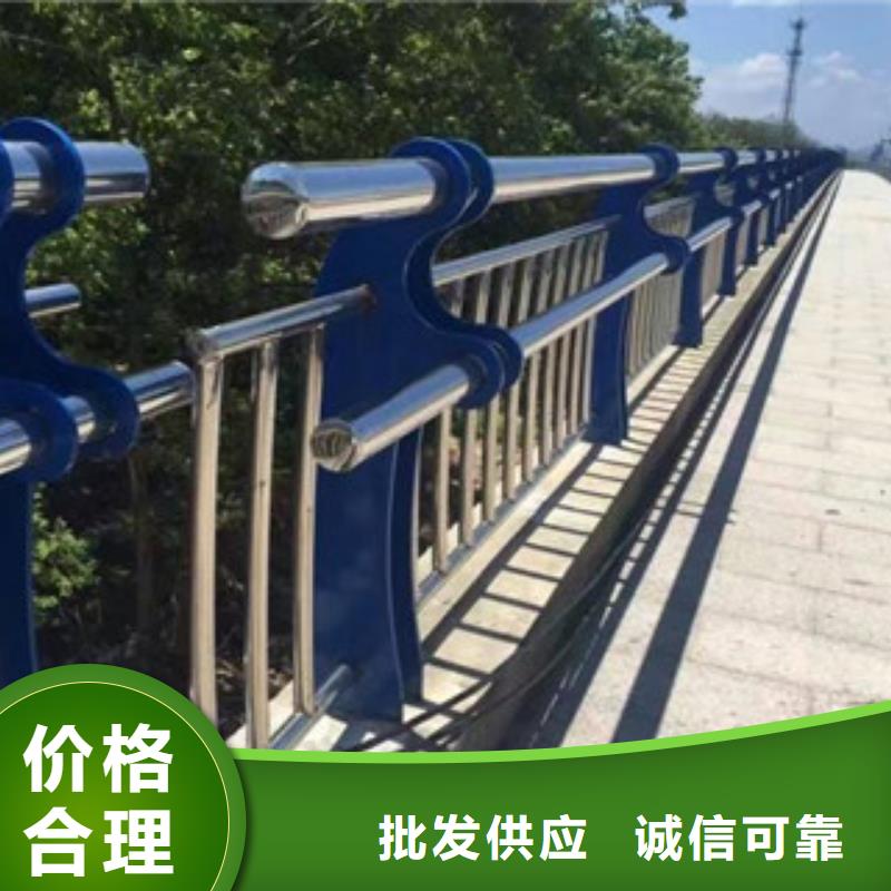 木纹转印护栏钢板立柱货源直销满足多种行业需求