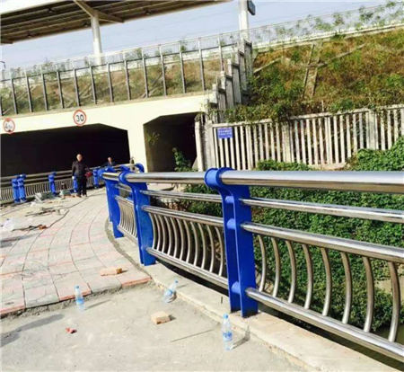 Q355C河道护栏规格齐全多年行业积累