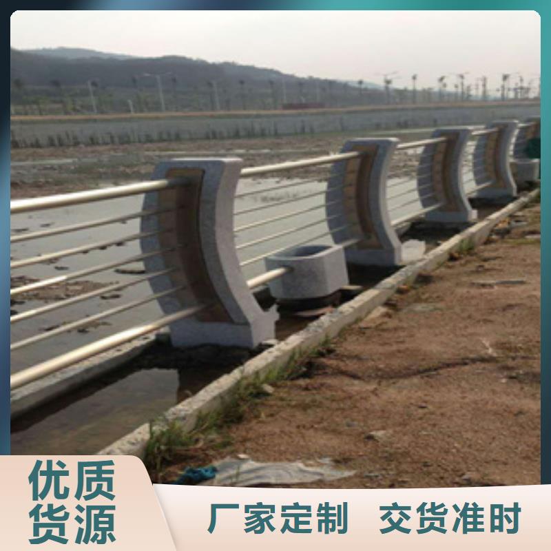 绿洲钢板立柱绿洲护栏厂家本地生产厂家