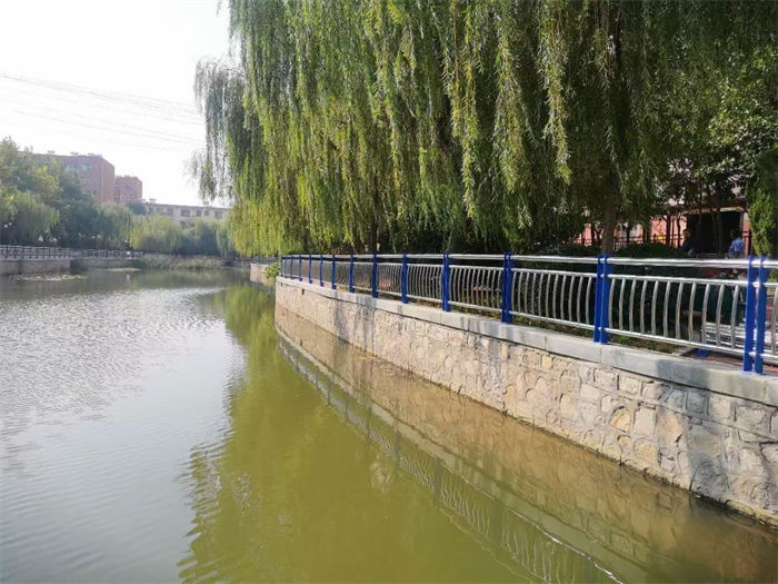 不锈钢复合管围栏工厂直销