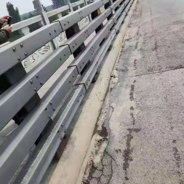护栏【镀锌喷塑防撞栏】厂家现货批发