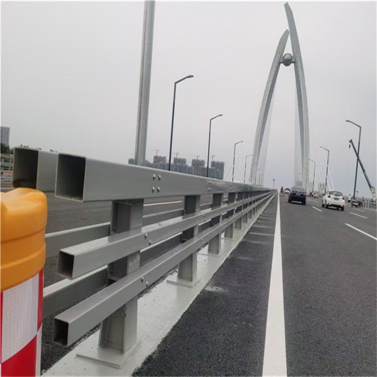 护栏钢丝绳护栏厂产地源头好货市场报价