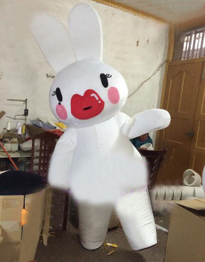 卡通人偶服装定制厂家,玩偶服吉祥物种类多细节决定品质