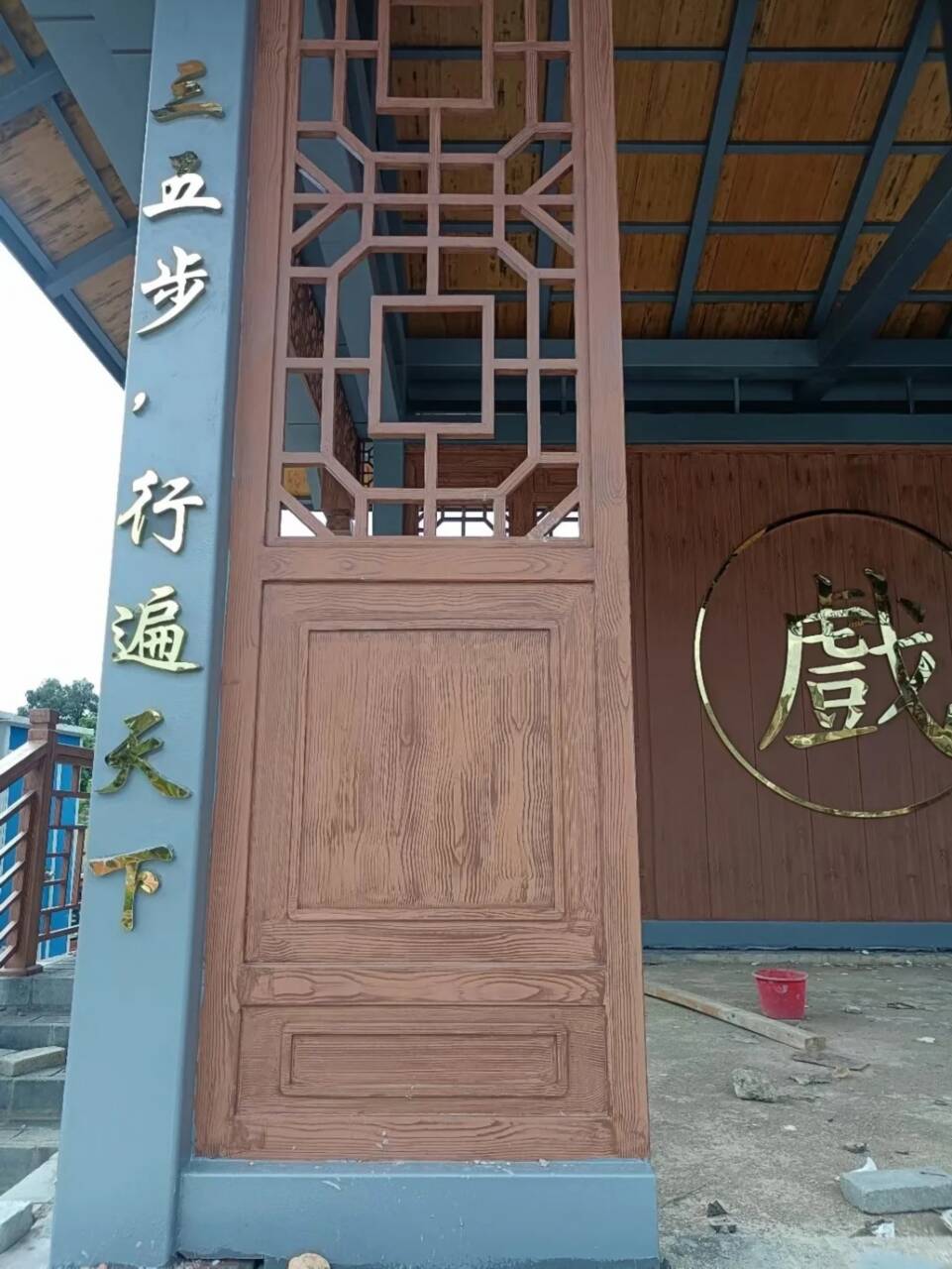 不锈钢仿木纹漆全包施工多少钱多年行业积累