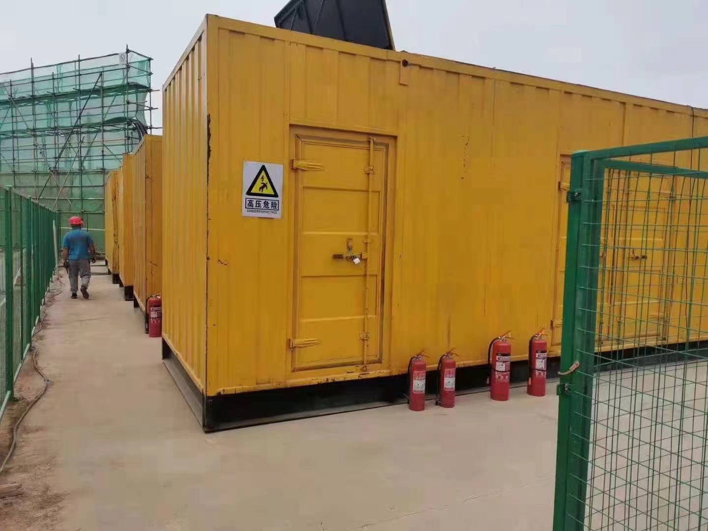 发电机出租本地租赁（400KW/500KW/600KW/800KW/1000KW进口发电机组低油耗低价位）源头厂家诚信经营
