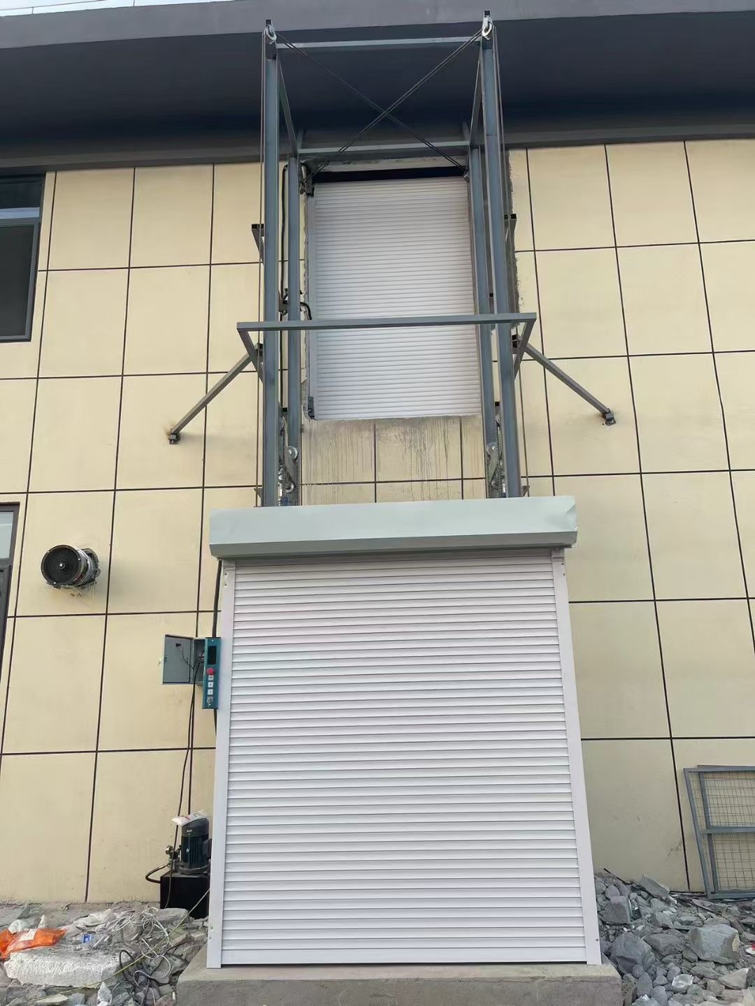 山东导轨式升降机公司出货快