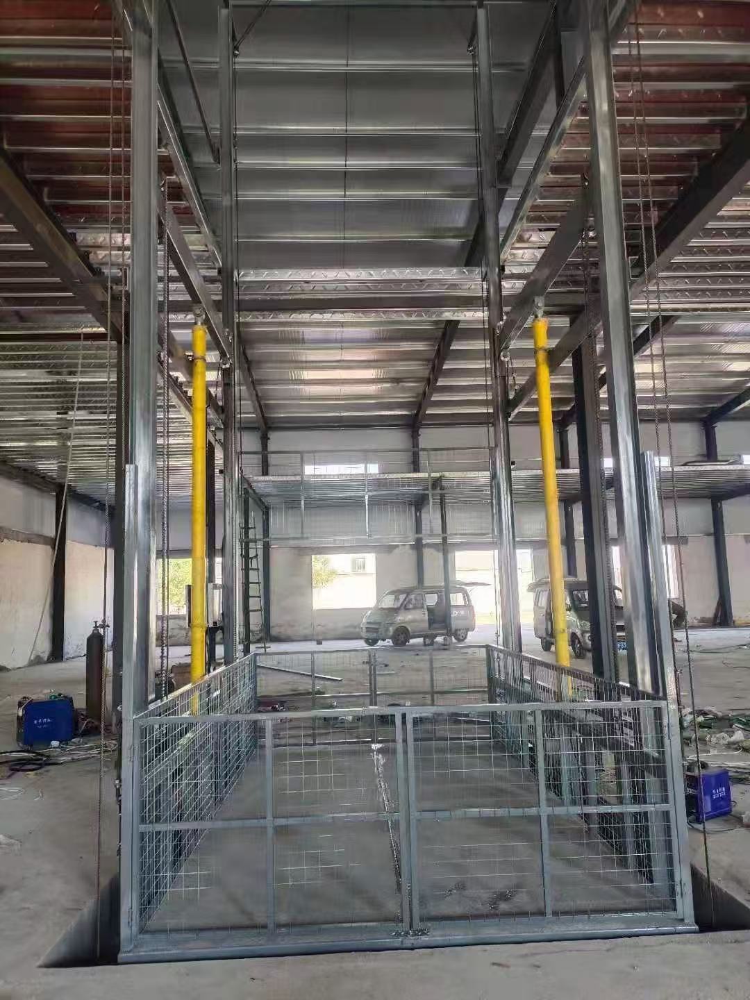 导轨式货物升降机供应同城供应商