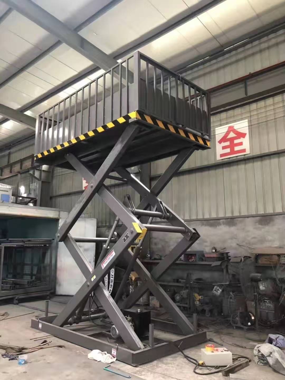 剪叉移动升降机团队同城厂家