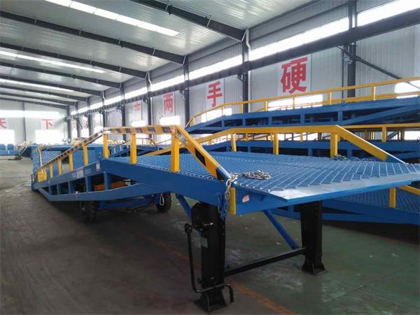 移动登车桥报价供应大厂生产品质