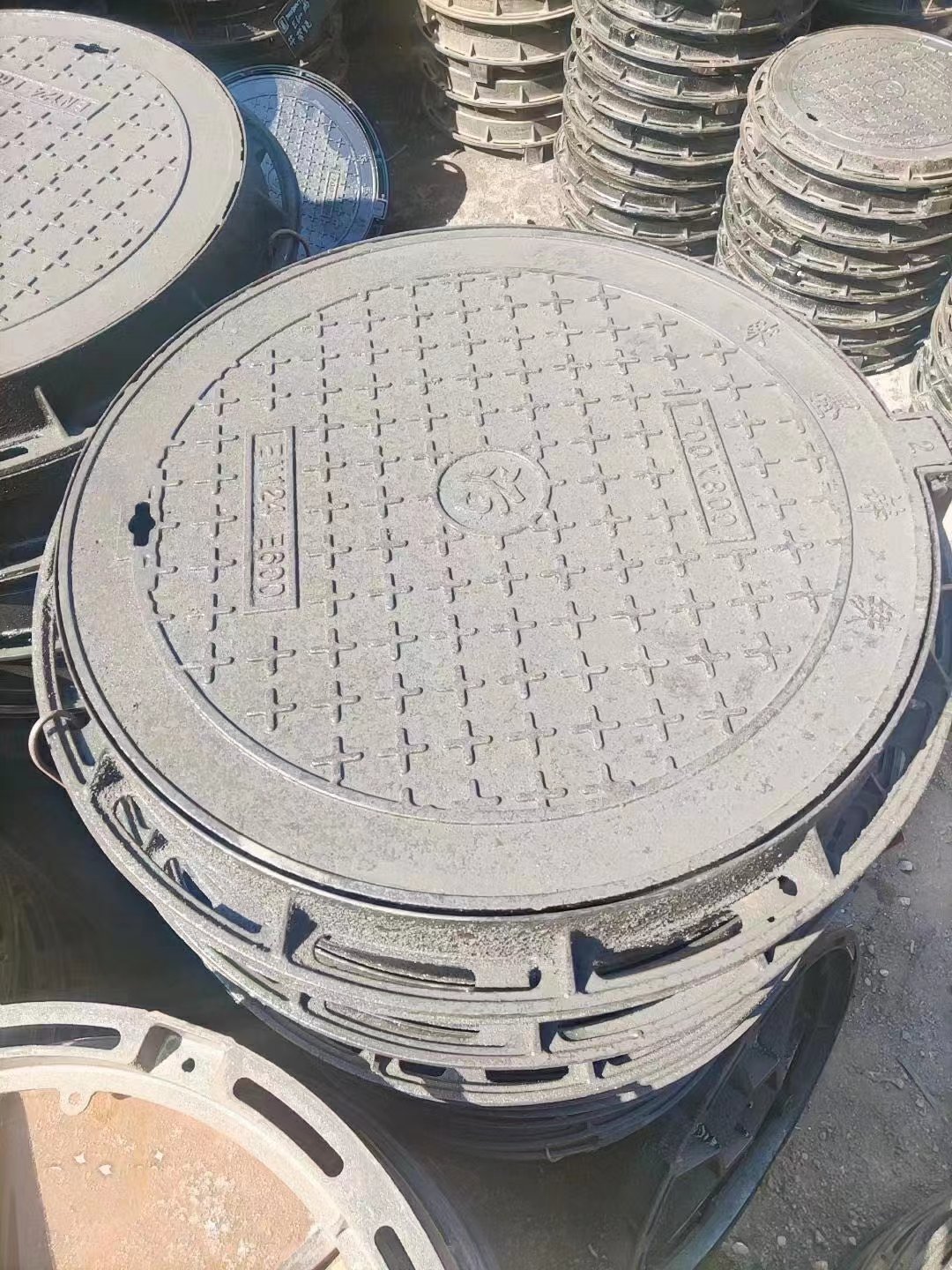 DN800*900污水井盖球墨铸铁在线报价建通铸造质量检测