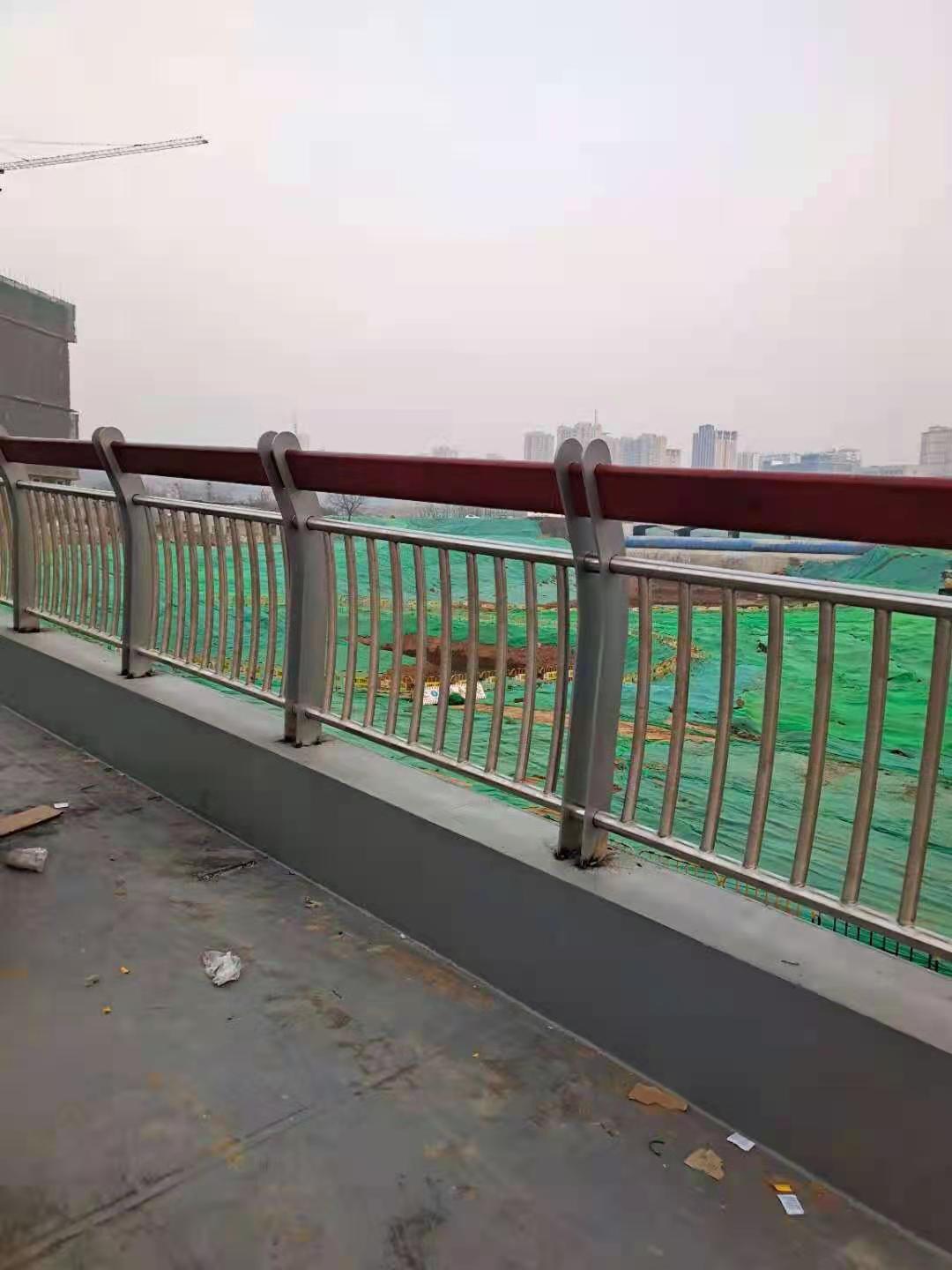不锈钢复合管厂家