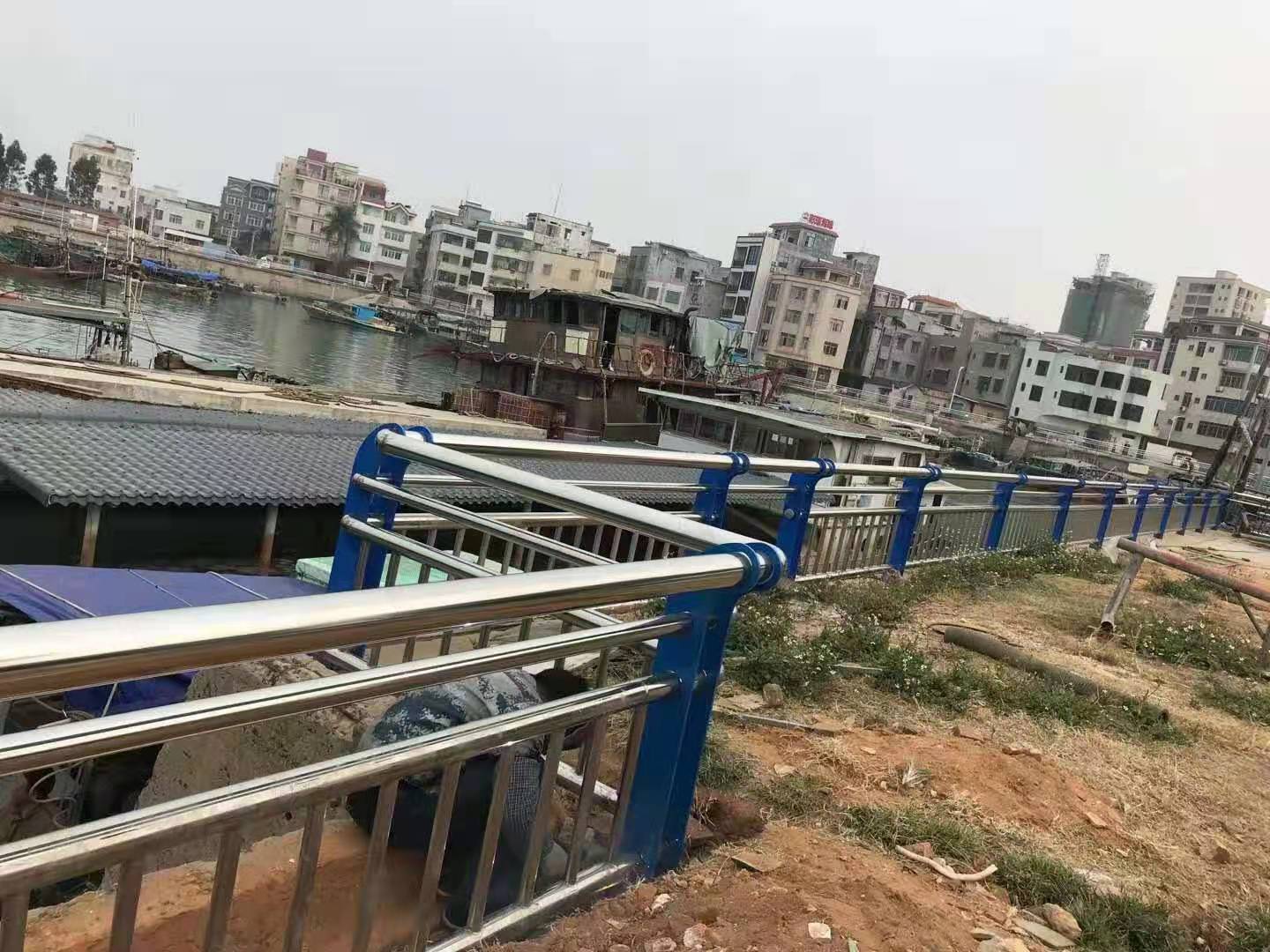 防撞护栏哪里便宜